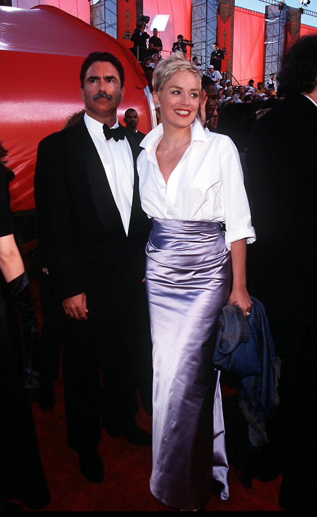 MONDAY 03/23/98  LOS ANGELES, CALIFORNIA 70th ANNUAL ACADEMY AWARDS AT THE SHRINE AUDITORIUM ARRIVALS: SHARON STONE AND HUSBAND PHOTO:  Evan Agostini/Getty Images