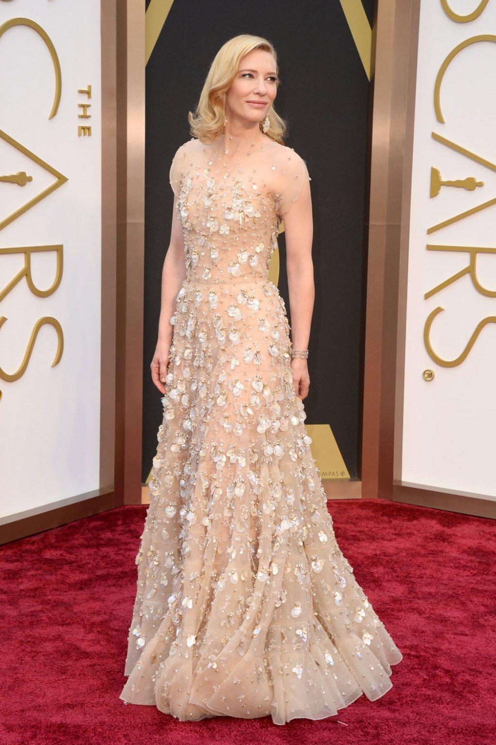 Cate Blanchett arrives at the Oscars on Sunday, March 2, 2014, at the Dolby Theatre in Los Angeles.  (Photo by Jordan Strauss/Invision/AP)